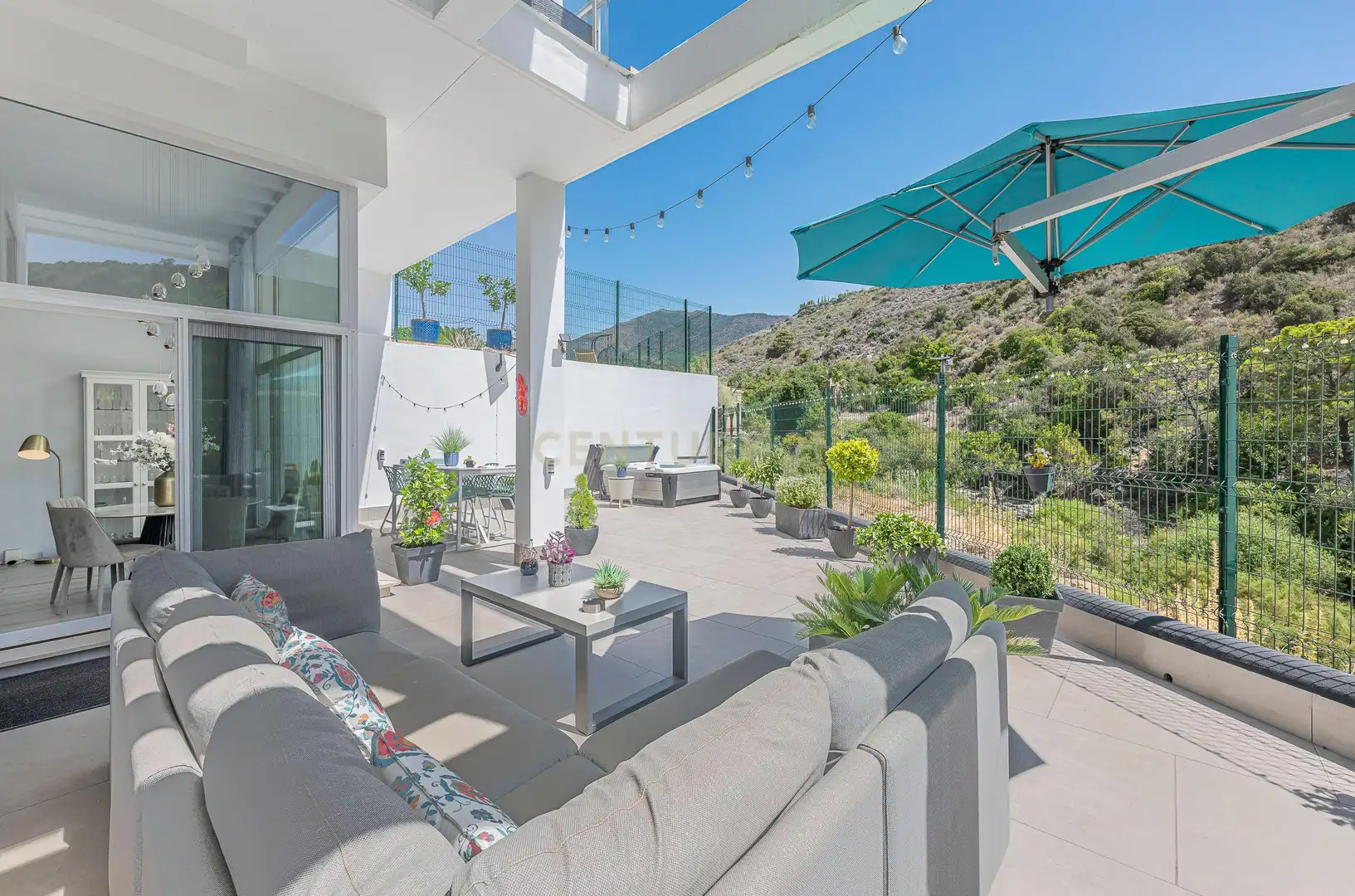 Terraza de Apartamento en venta en Benahavís con Aire acondicionado, Trastero y Lavadora
