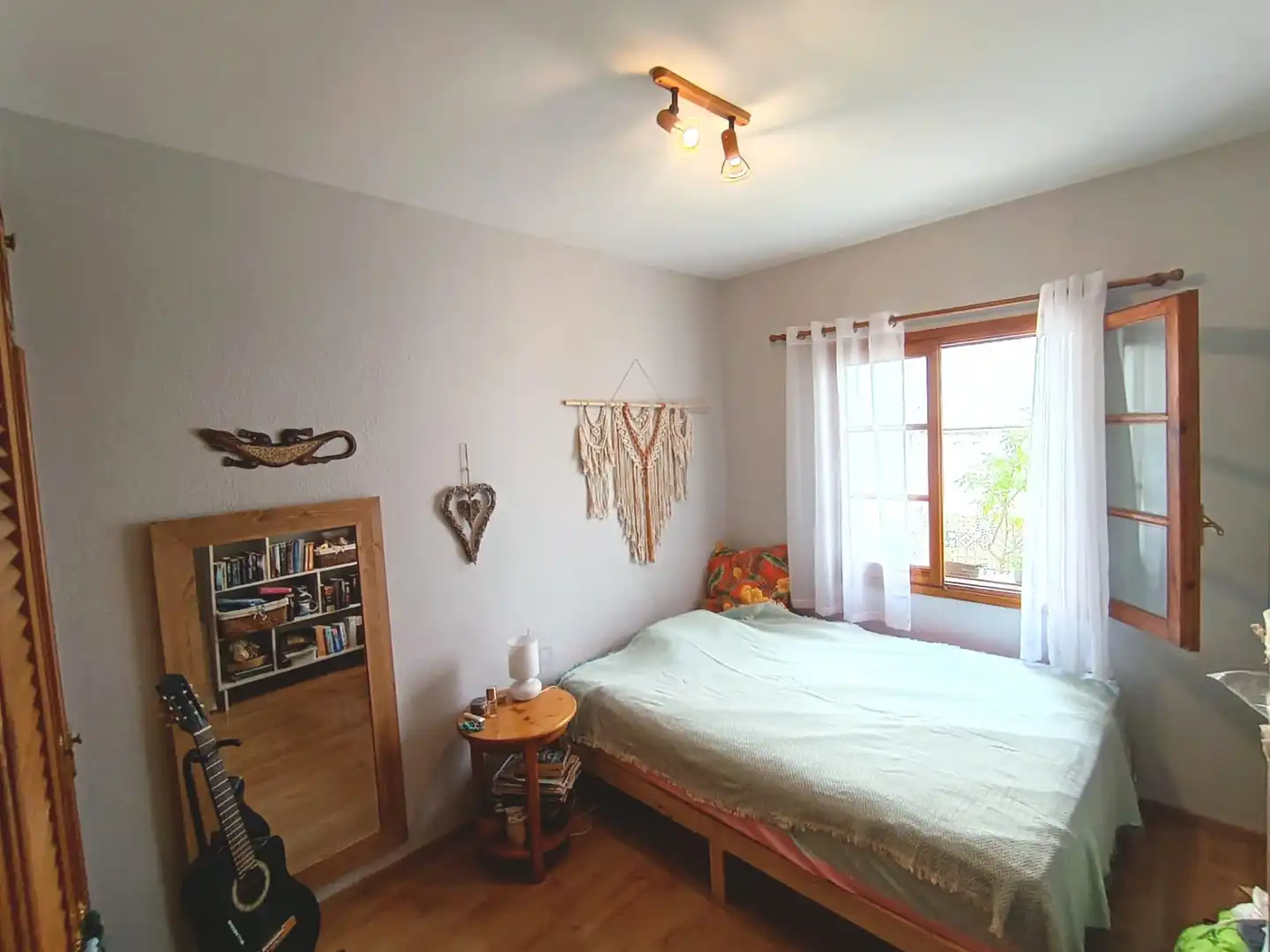 Habitación de Casa adosada en venta en Alhaurín de la Torre con Terraza, Balcón y Alarma