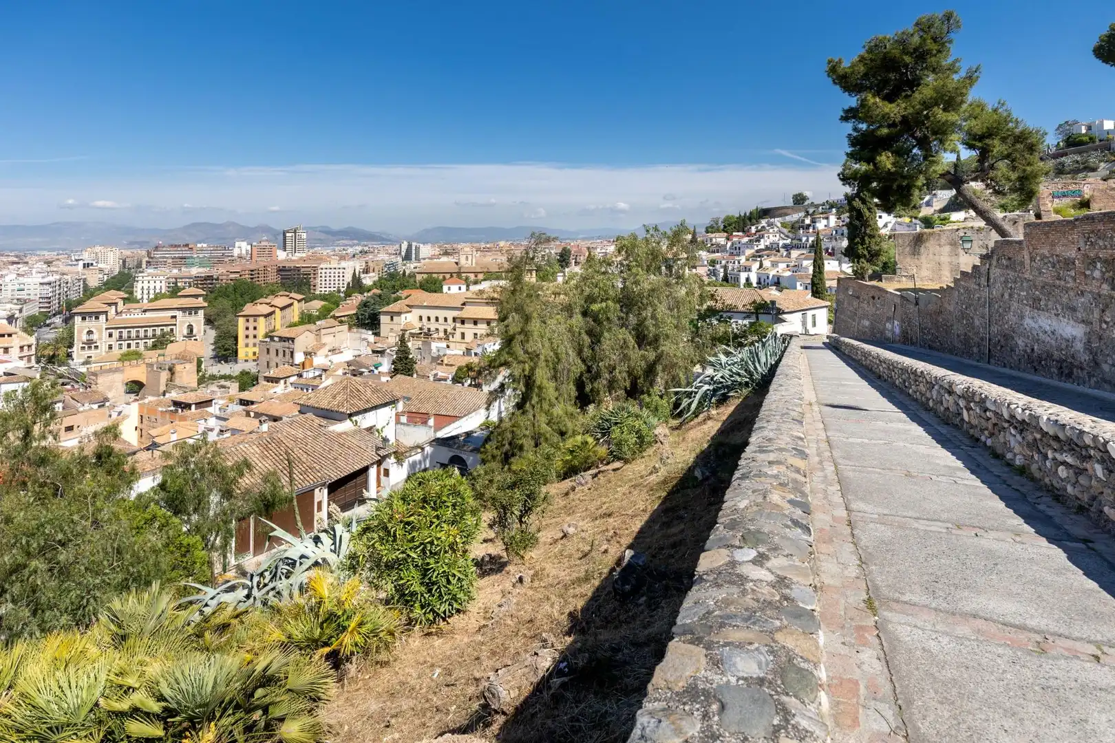 Vista exterior de Piso en venta en Granada