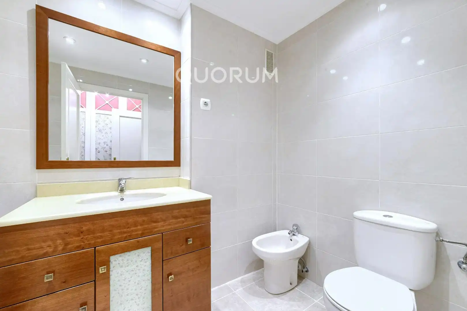 Habitación de Piso en venta en Barakaldo  con Calefacción, Trastero y Amueblado