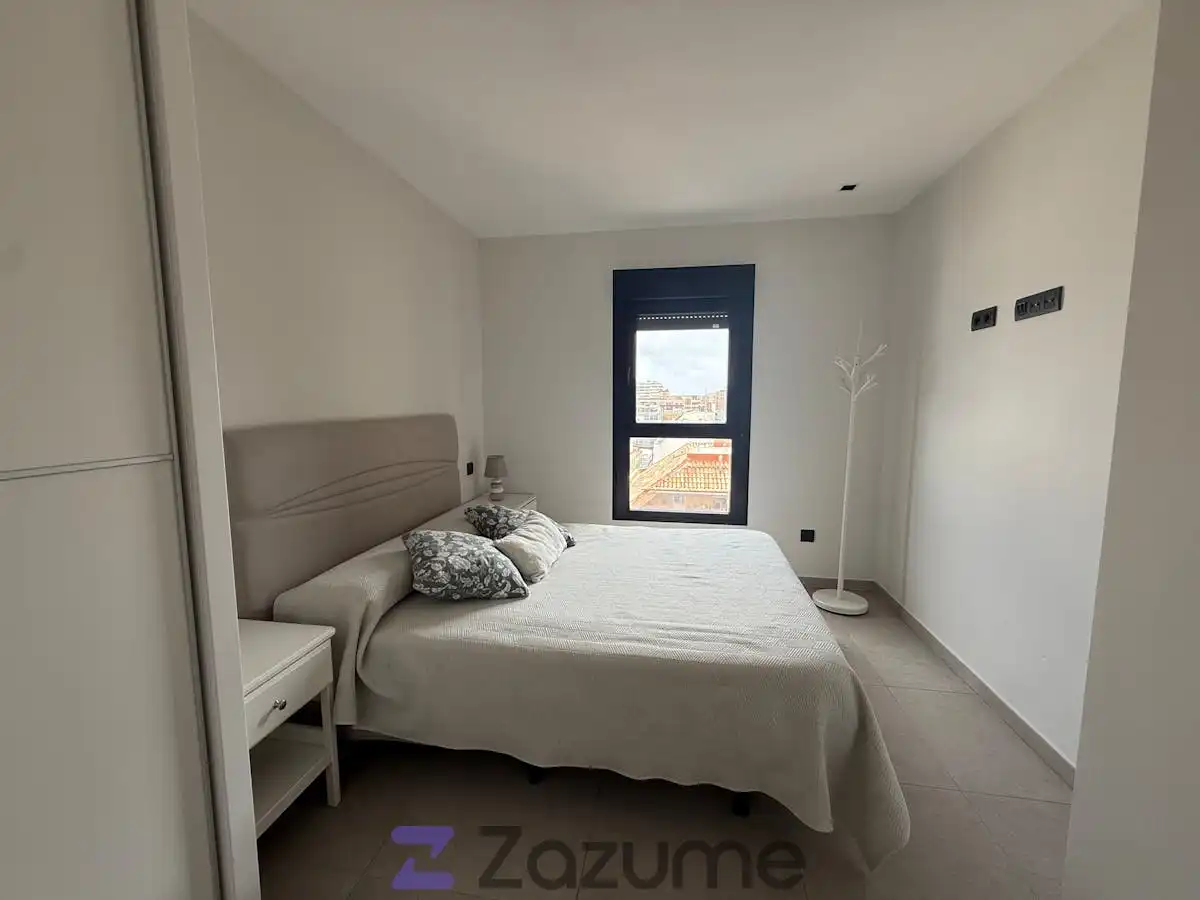 Habitación de Piso de alquiler en Las Palmas de Gran Canaria con Amueblado, Horno y Lavadora