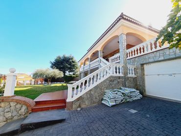 Casa amb jardí en venda a Canyet - Pomar