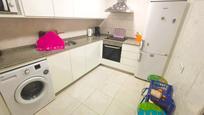 Cuina de Casa o xalet en venda en Cáceres Capital amb Terrassa