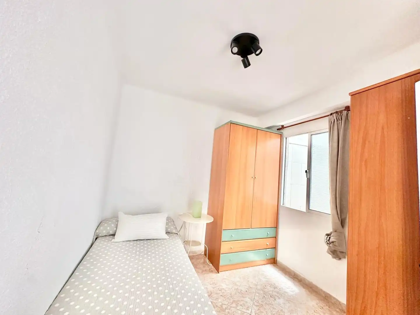 Schlafzimmer von Wohnung zum Verkauf in Málaga mit Balkon