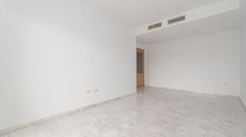 Foto 4 de Piso en venta en María Barrientos, 6, El Cónsul - Ciudad Universitaria - El Romeral, Málaga Capital