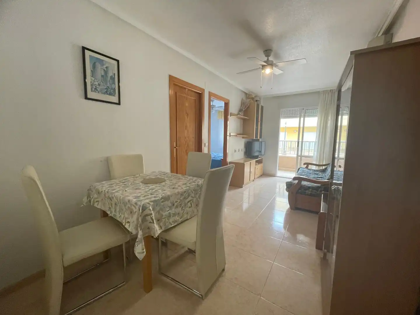 Wohnzimmer von Wohnung zum Verkauf in Torrevieja mit Klimaanlage, Heizung und Terrasse
