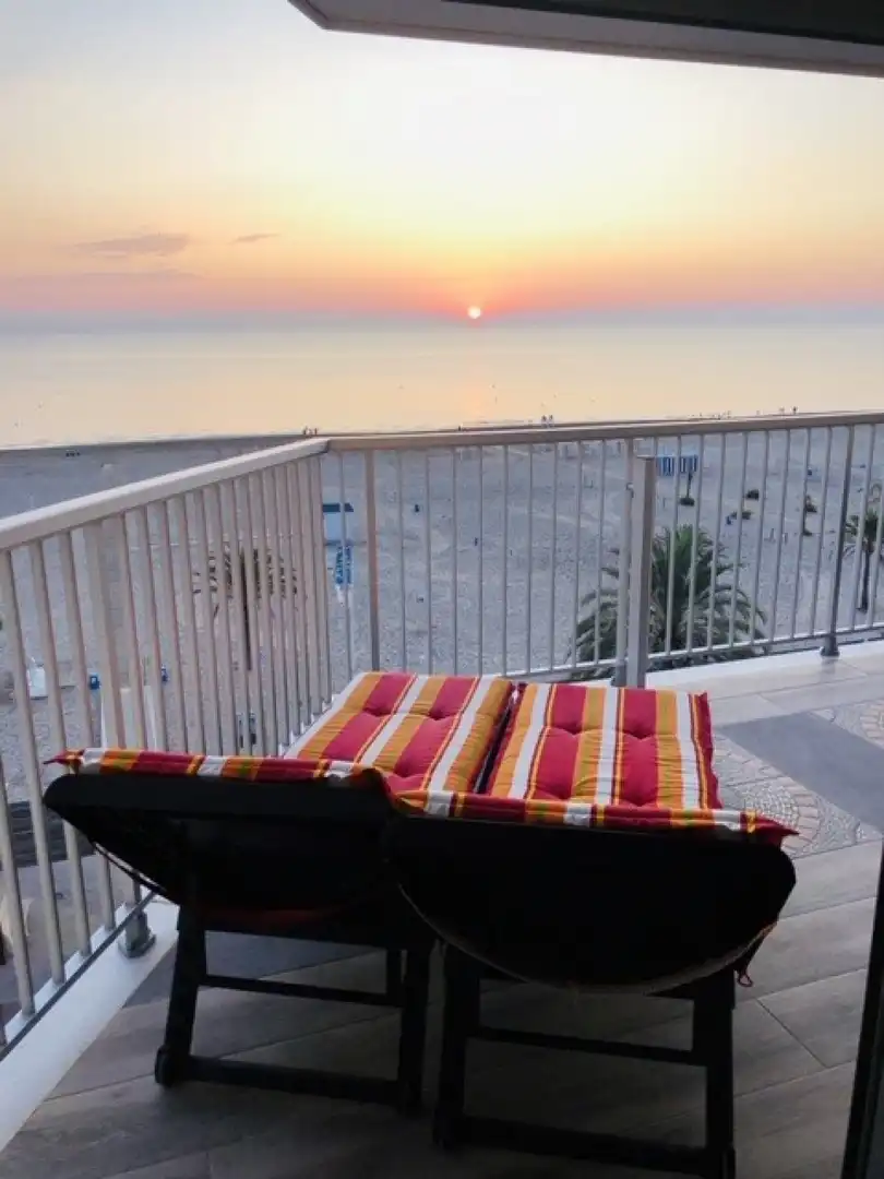 Apartament amb terrassa de lloguer a Paseo maritim neptu, imagen 2