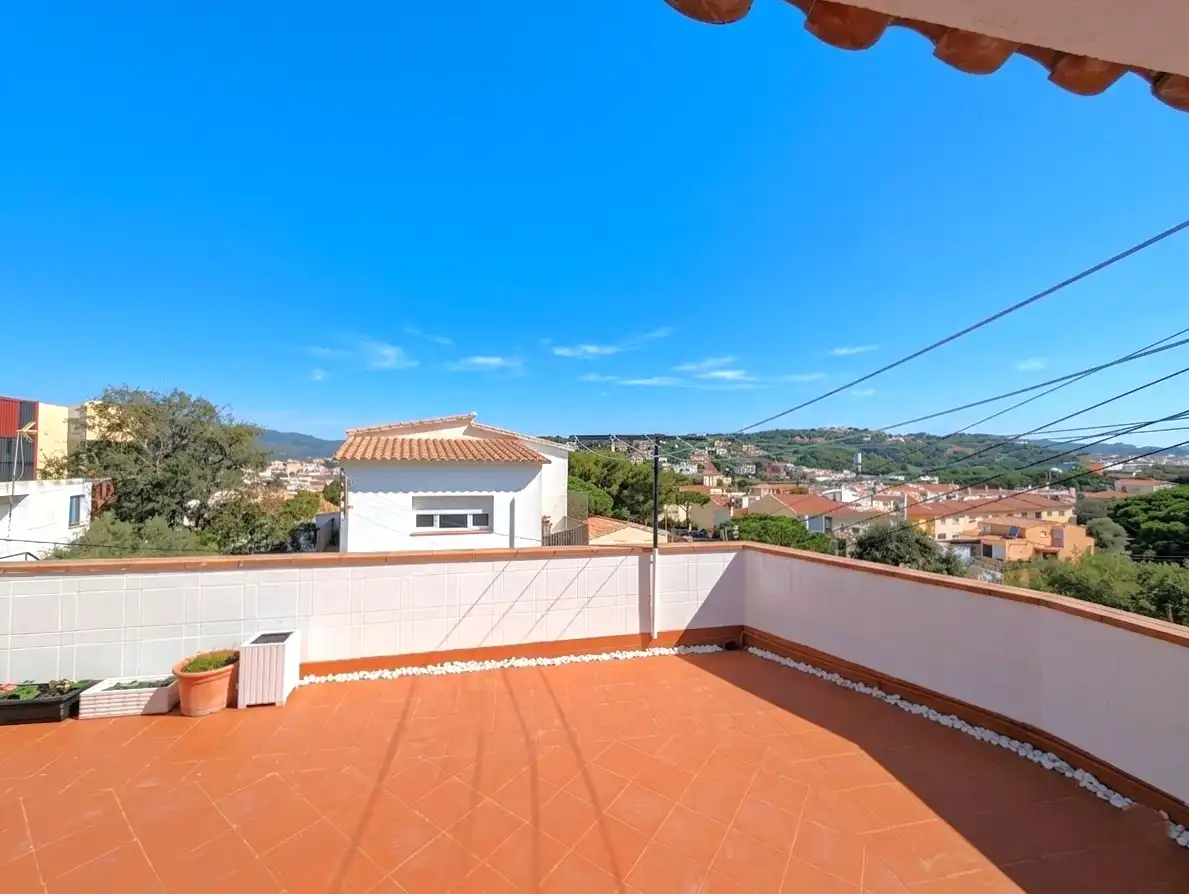 Casa aparellada en venda a Carretera de Sant Pol, imagen 3