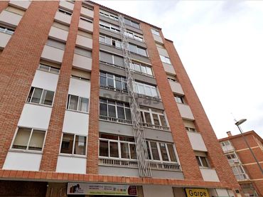 Pis amb balcó en venda a Avenida de Aragón