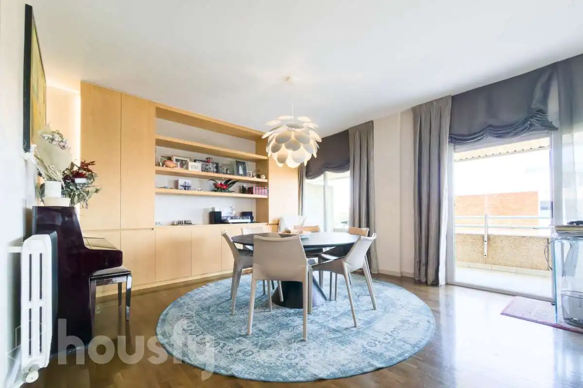 Comedor de Piso en venta en Barcelona con Aire acondicionado, Calefacción y Jardín privado