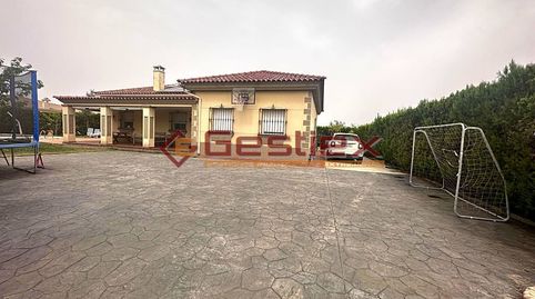 Foto 2 de Casa o chalet en venta en Lobón, Almendralejo, Badajoz