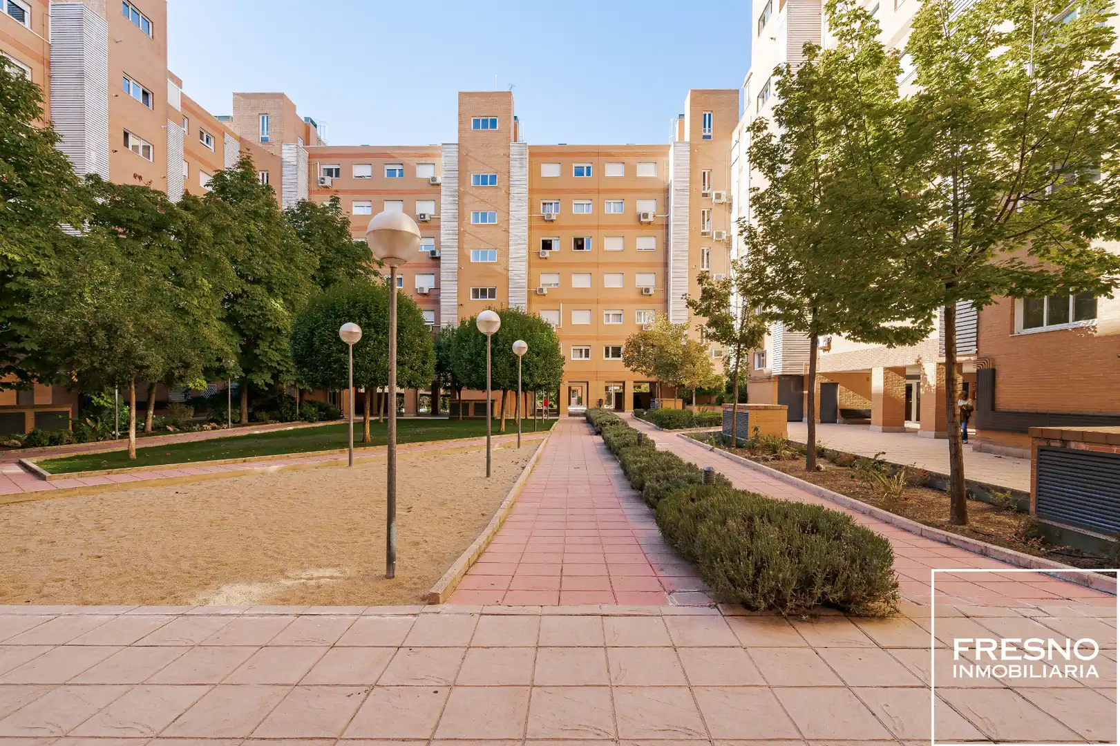 Vista exterior de Piso en venta en Madrid con Aire acondicionado, Calefacción y Parquet
