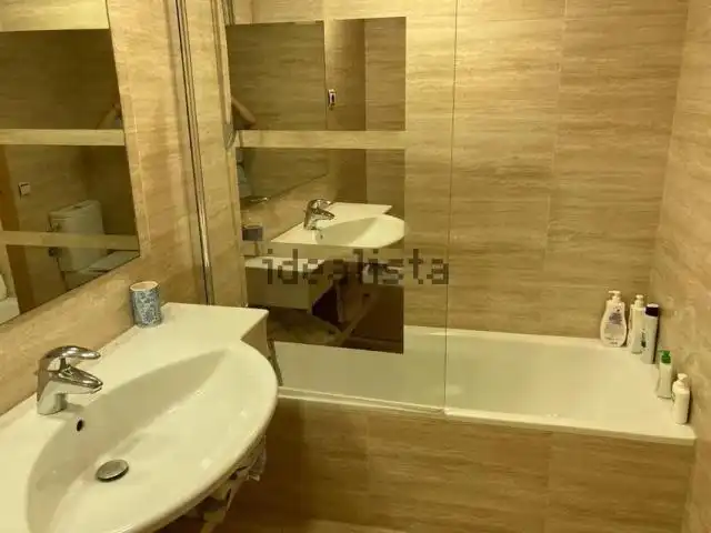 Badezimmer von Wohnung zur Miete in Prades mit Privatgarten, Terrasse und Möbliert