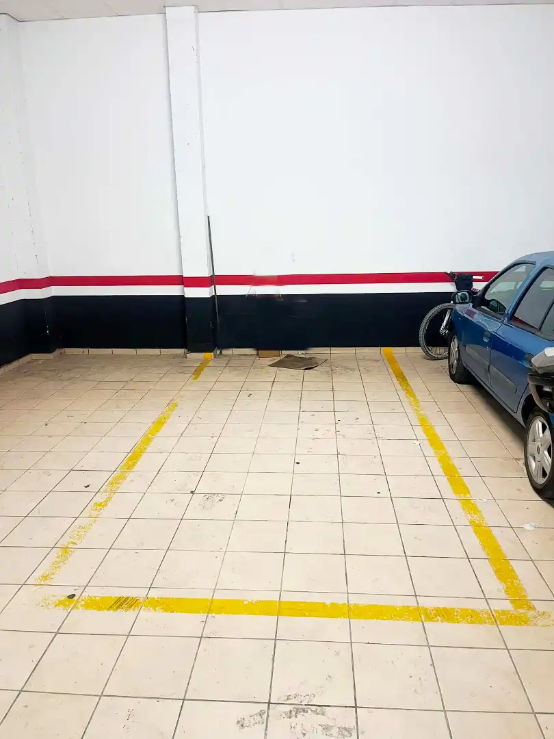 Aparcament de Àtic en venda en Albacete amb Calefacció, Parquet i Terrassa
