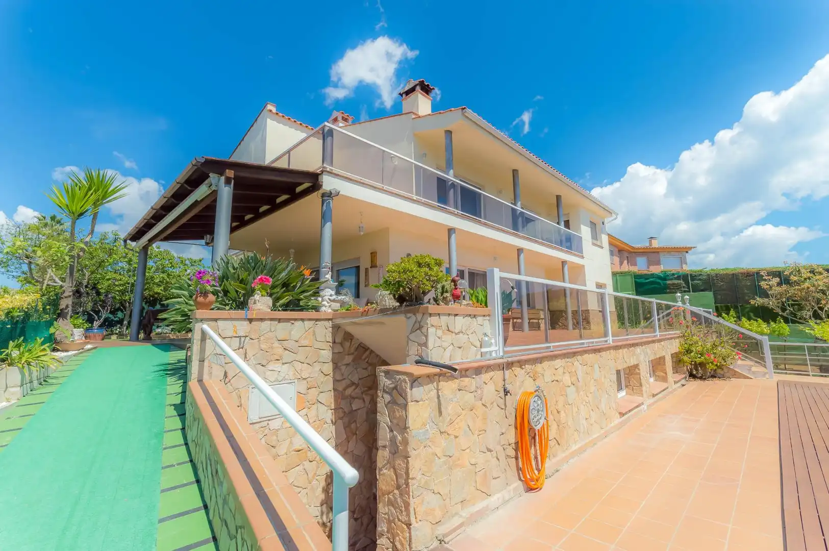 Detached house with terrace for sale in Montgoda, imagen 5