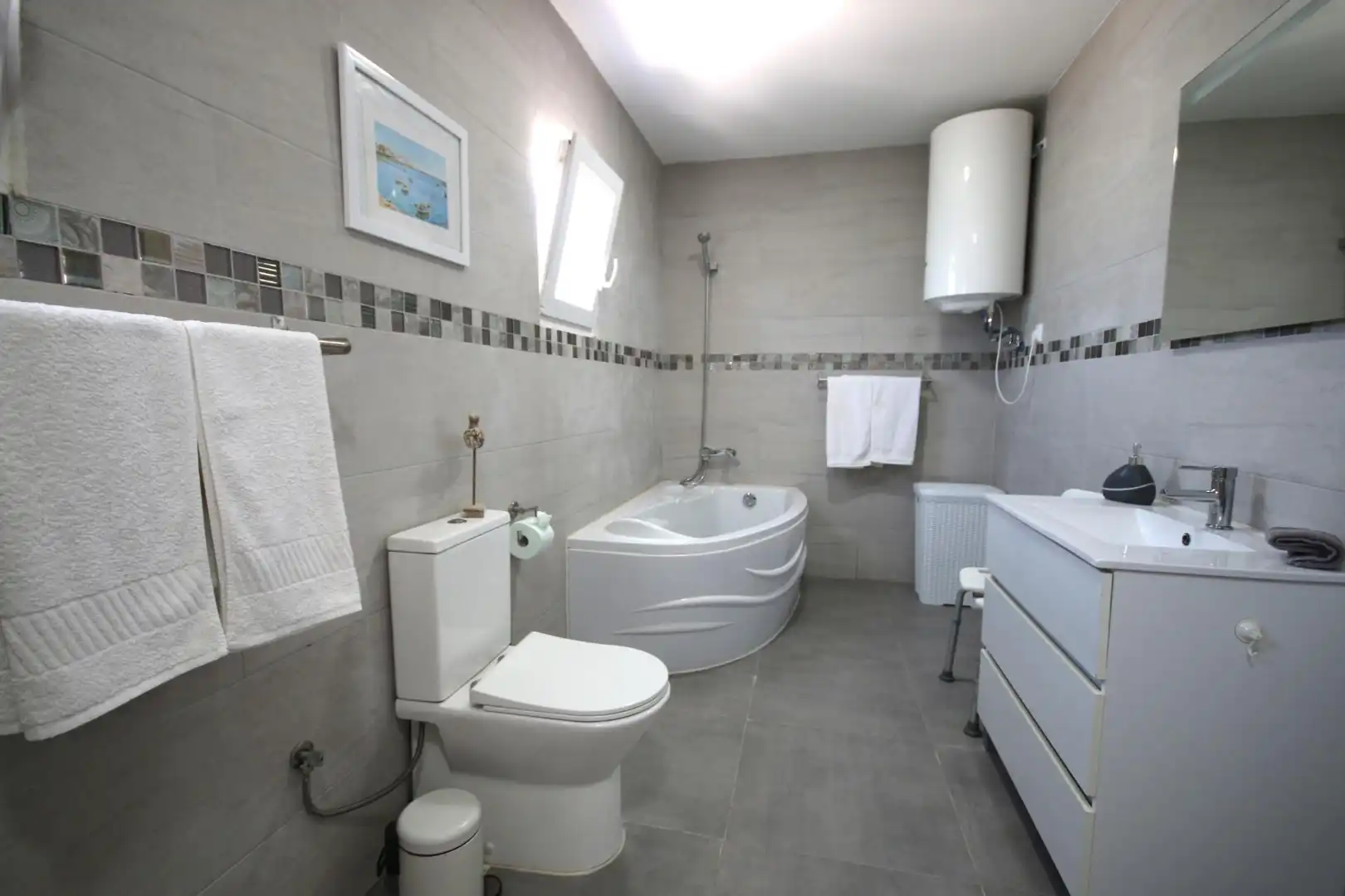 Bany de Casa o xalet en venda en Ayamonte amb Aire condicionat, Piscina i Jacuzzi
