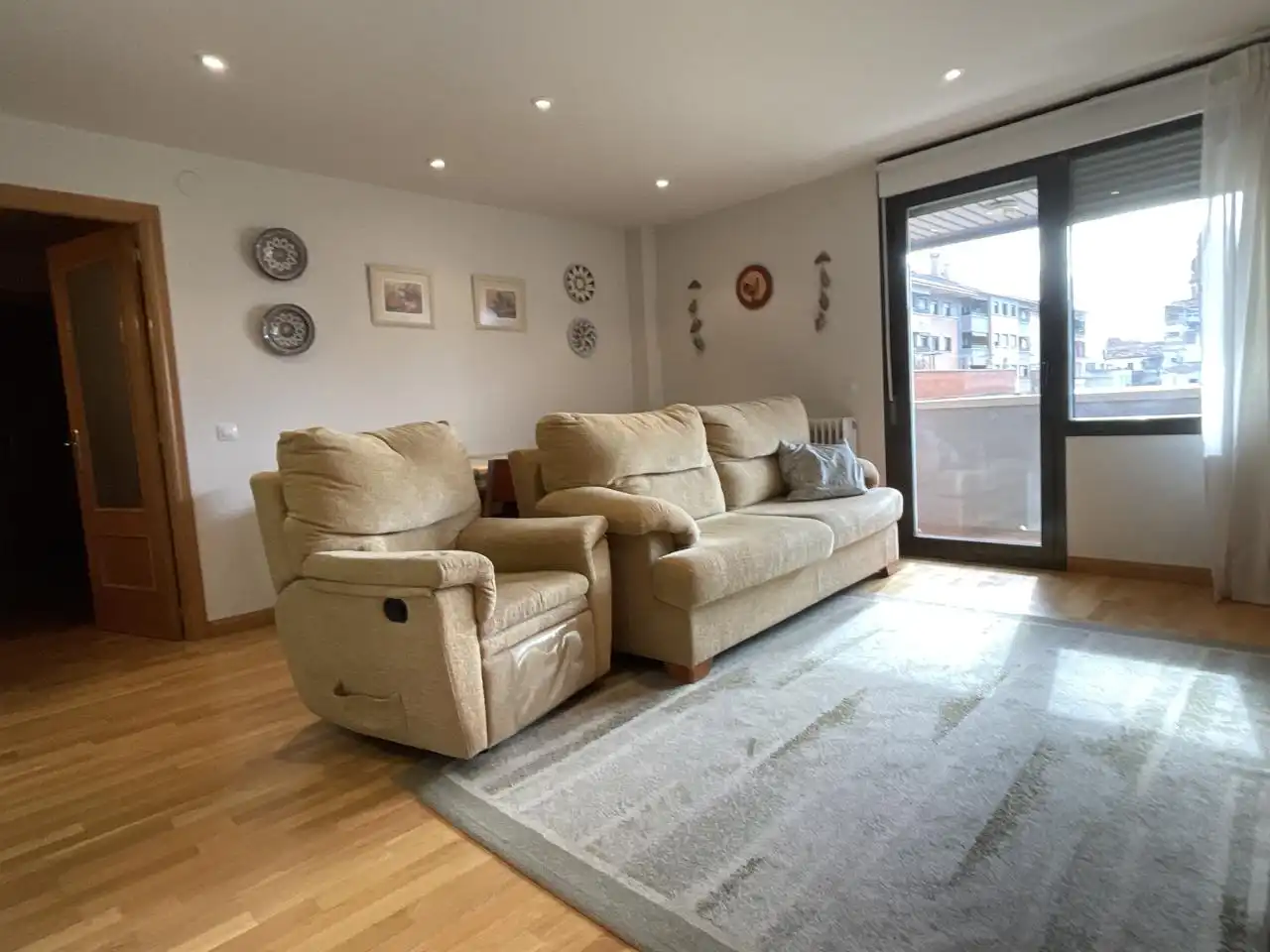 Living room of Apartments for sale in Santo Domingo de la Calzada  with Heating, Parquet flooring and Storage room