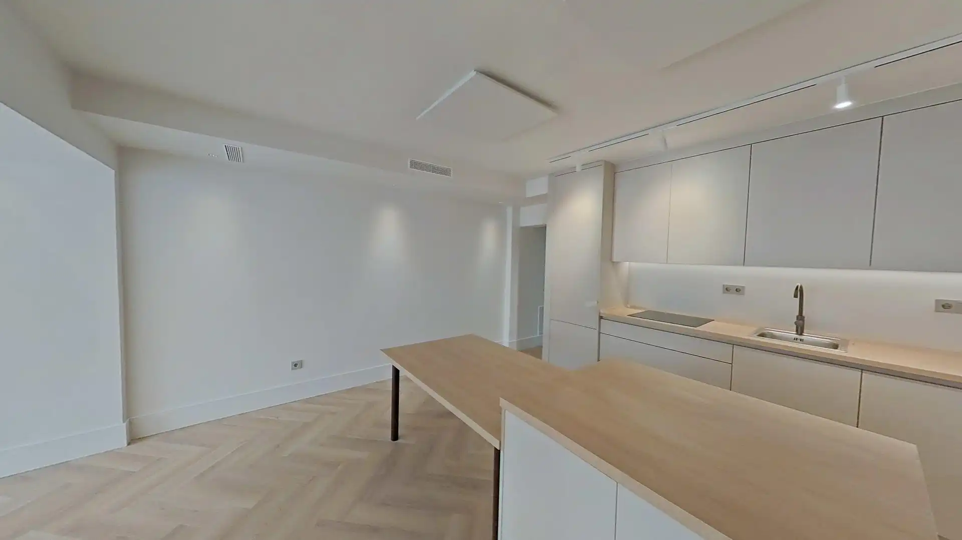 Cuina de Pis en venda en Alicante / Alacant amb Calefacció, Parquet i Terrassa