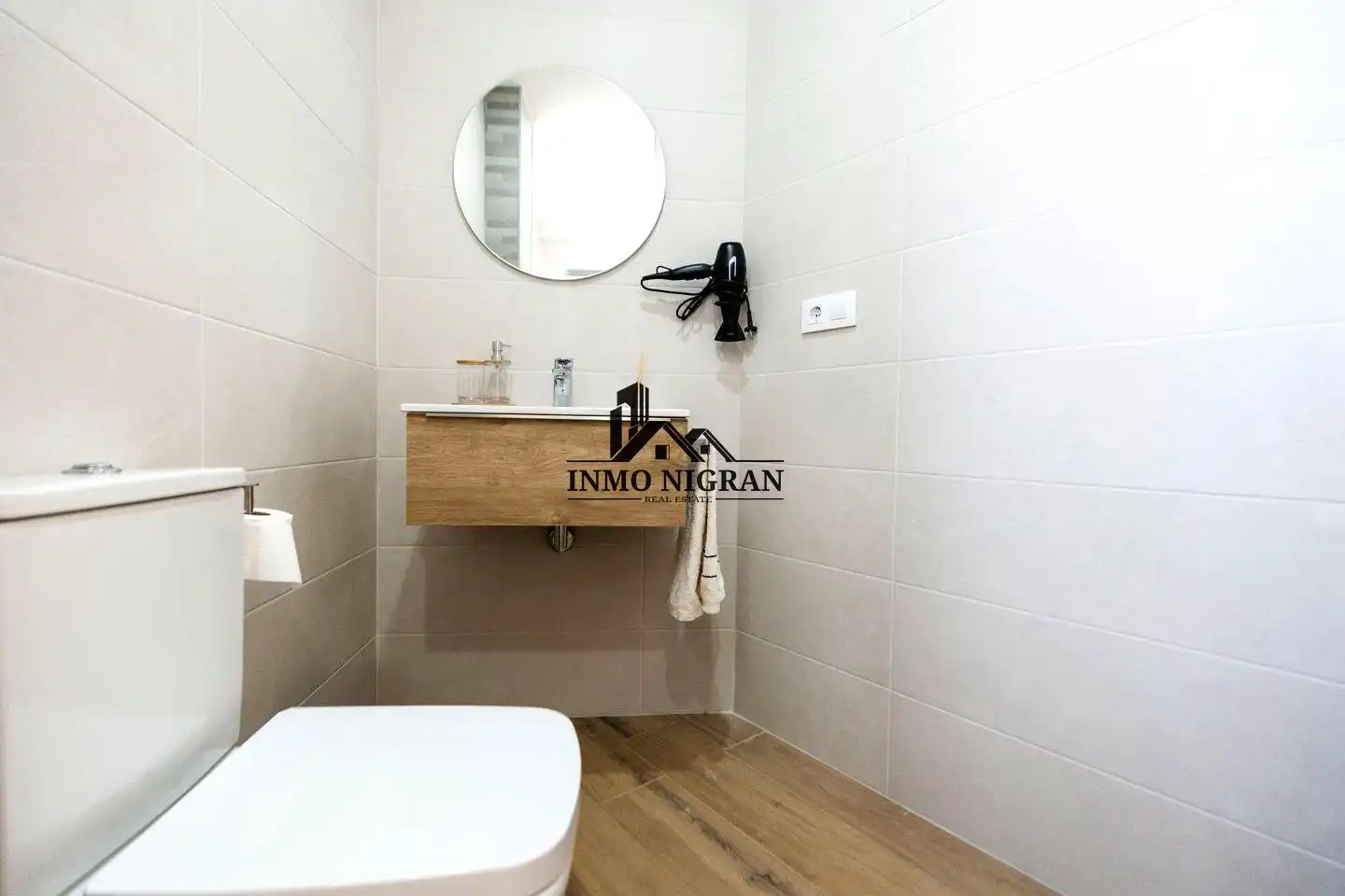 Bathroom of Flat for rent in Bueu  with Furnished and Balcony