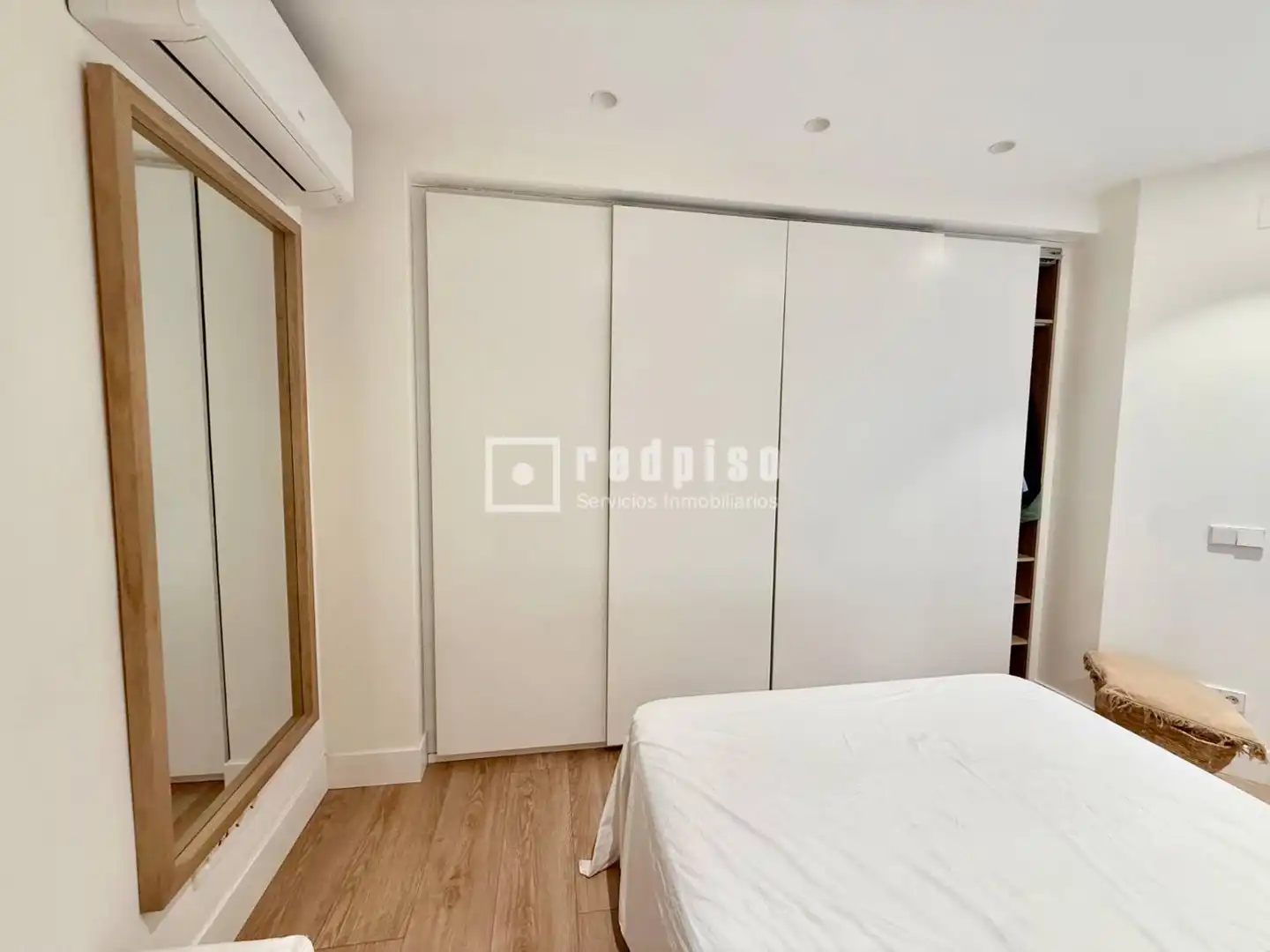 Habitación de Piso en venta en Madrid con Calefacción y Terraza