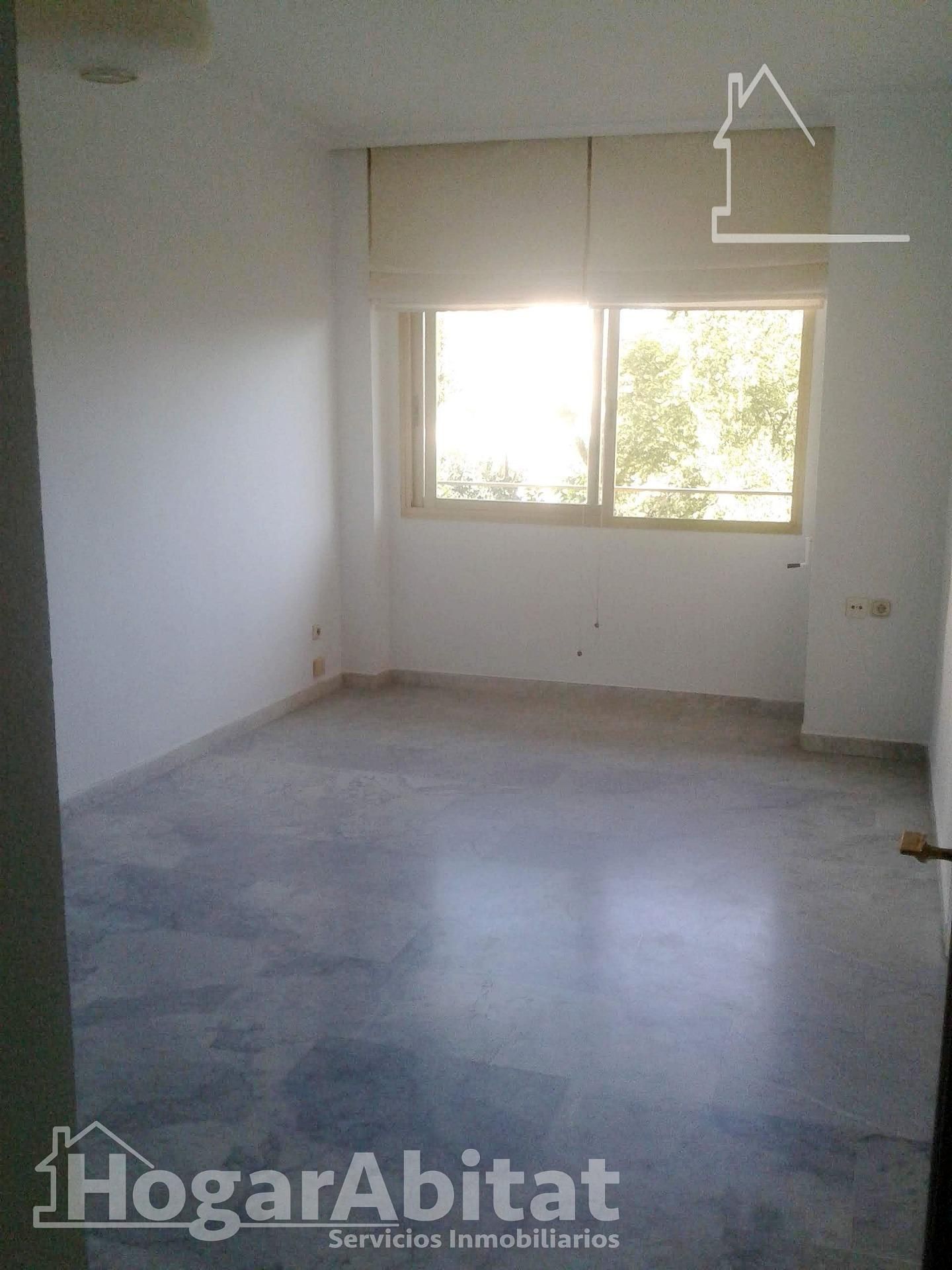 Bedroom of Flat for sale in  Sevilla Capital  with Private garden and Terrace