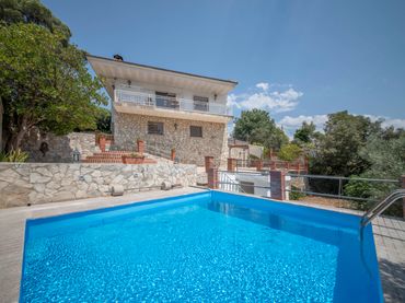 House with balcony for sale in Carrer Sant Elies 550