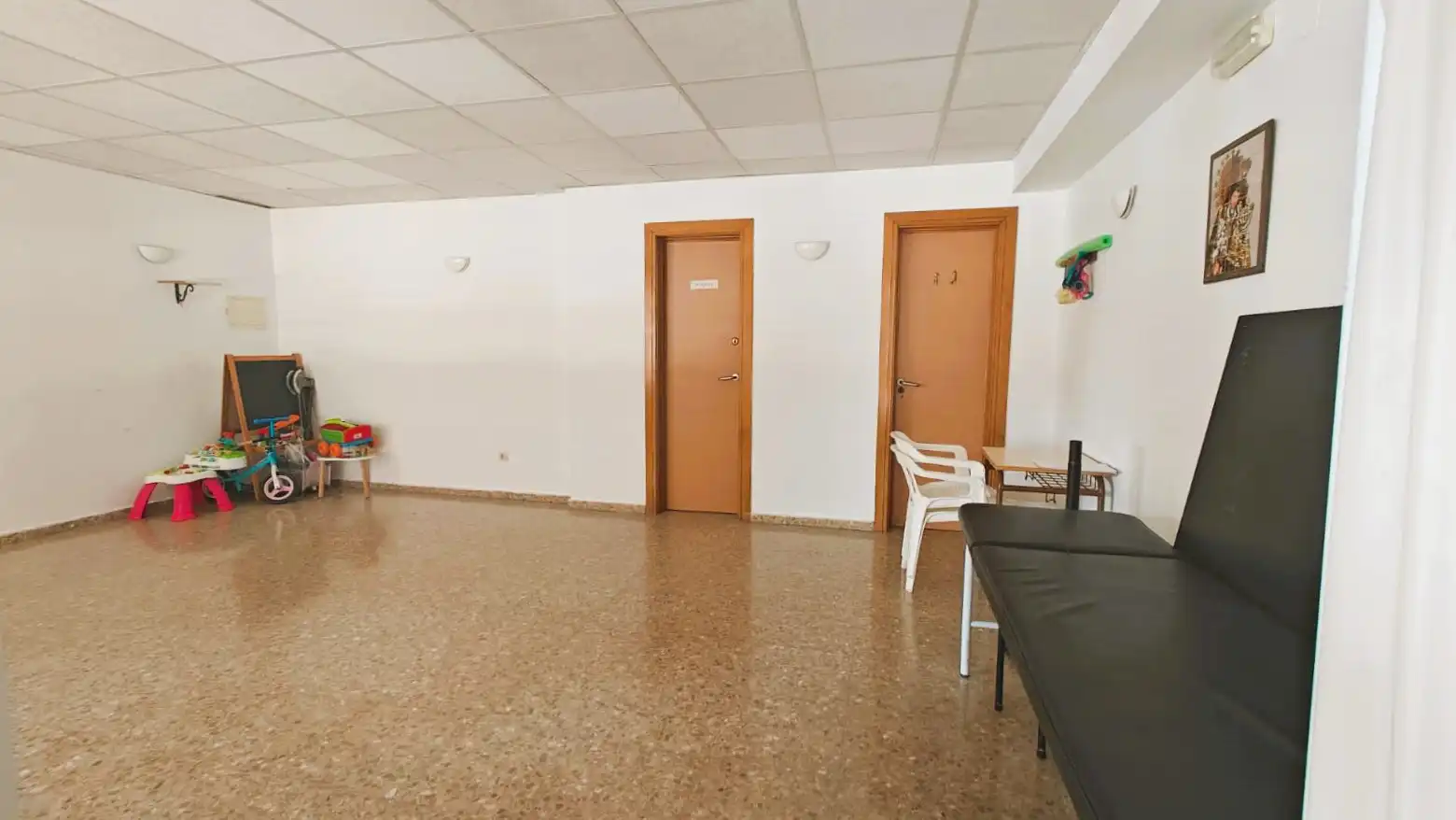 Flat for sale in Valencia  with Air Conditioner, Furnished and Oven