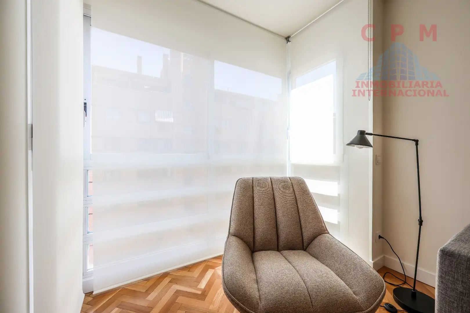 Balcony of Flat for rent in Madrid  with Air Conditioner, Heating and Parquet flooring