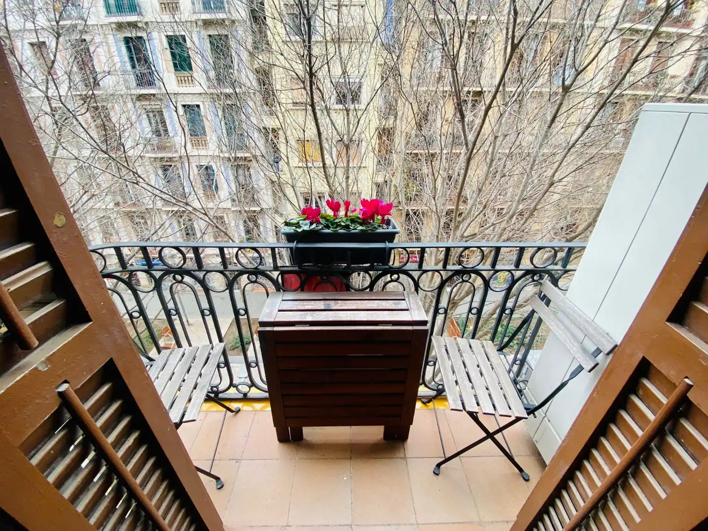 Appartement compact avec terrasse à vendre à Carrer del Rosselló, imagen 3