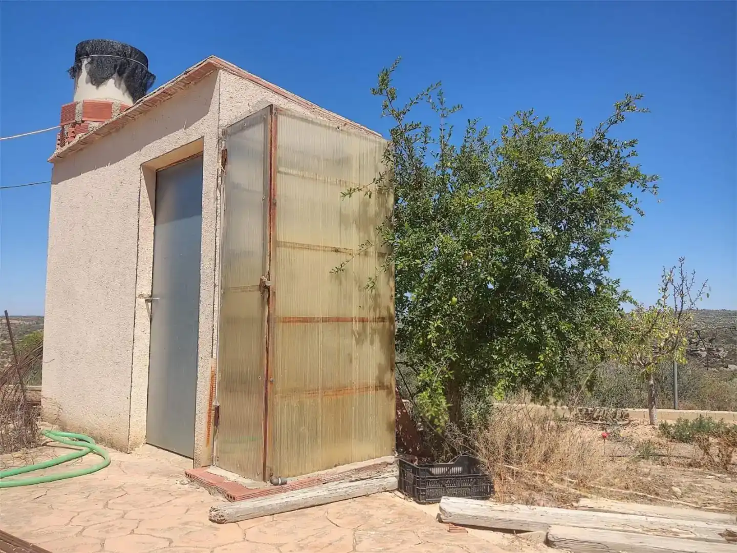 Vista exterior de Finca rústica en venda en Valdealgorfa amb Jardí privat, Piscina i Moblat