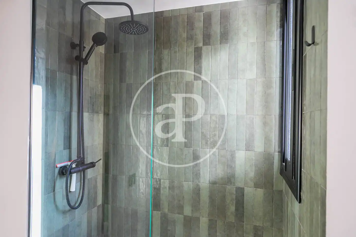 Baño de Piso en venta en Barcelona con Aire acondicionado, Calefacción y Amueblado