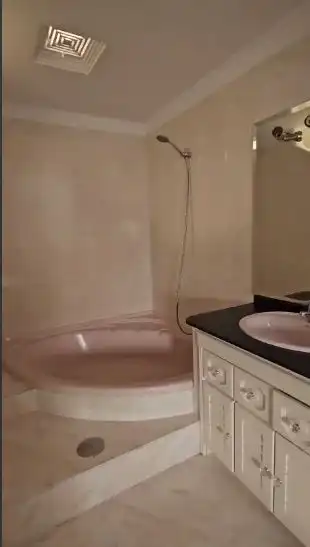 Baño de Dúplex de alquiler en San Fernando