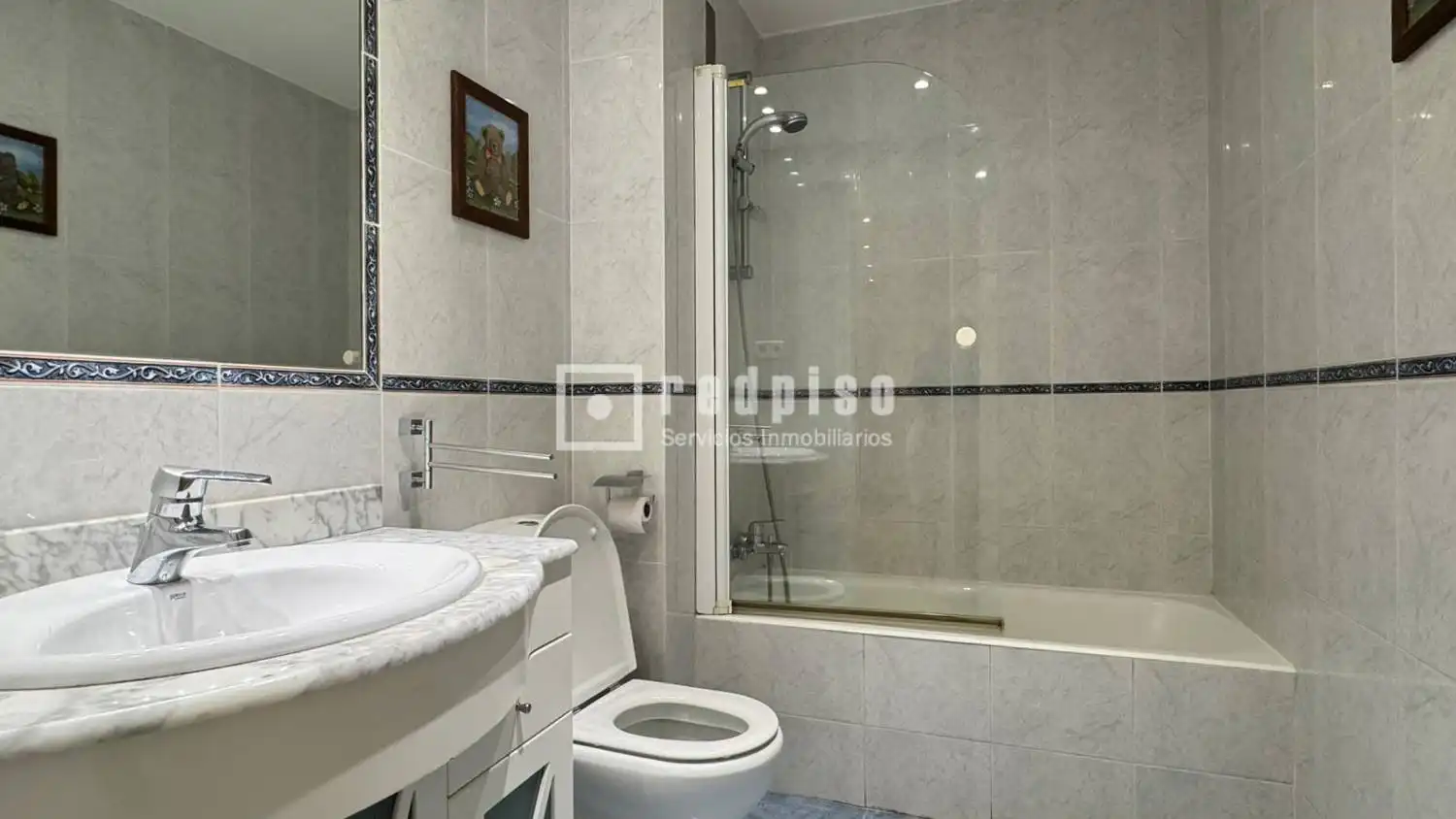 Badezimmer von Wohnung zur Miete in Madrid mit Klimaanlage, Heizung und Parkett