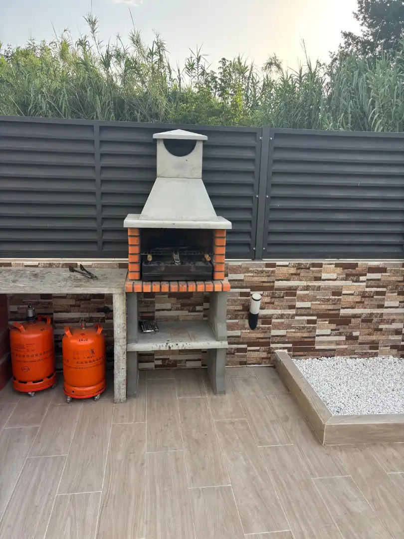 Terrassa de Casa o xalet en venda en Figueres amb Aire condicionat, Calefacció i Jardí privat
