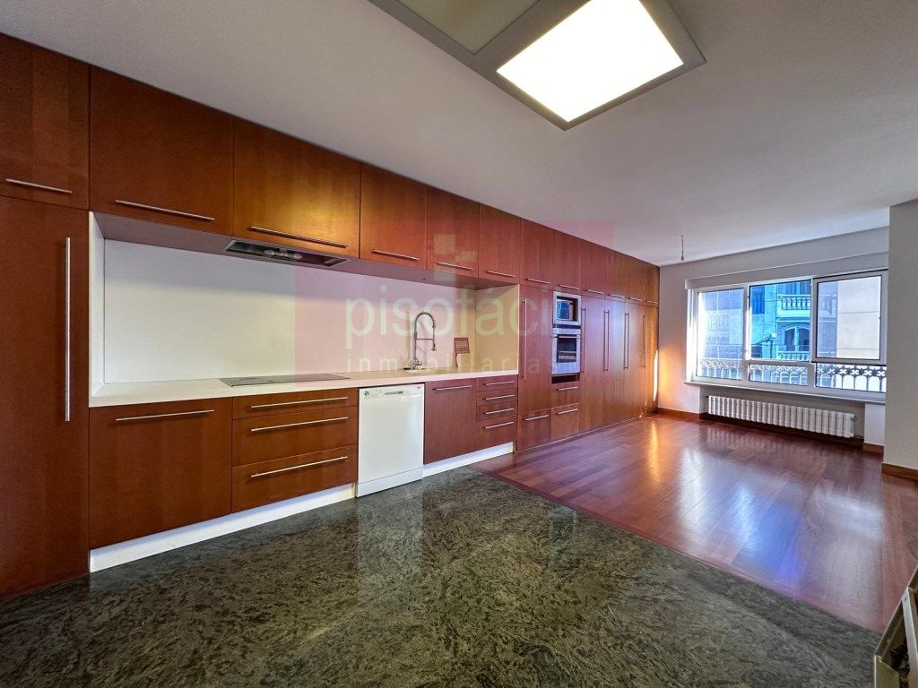 Kitchen of Flat for sale in Lugo Capital