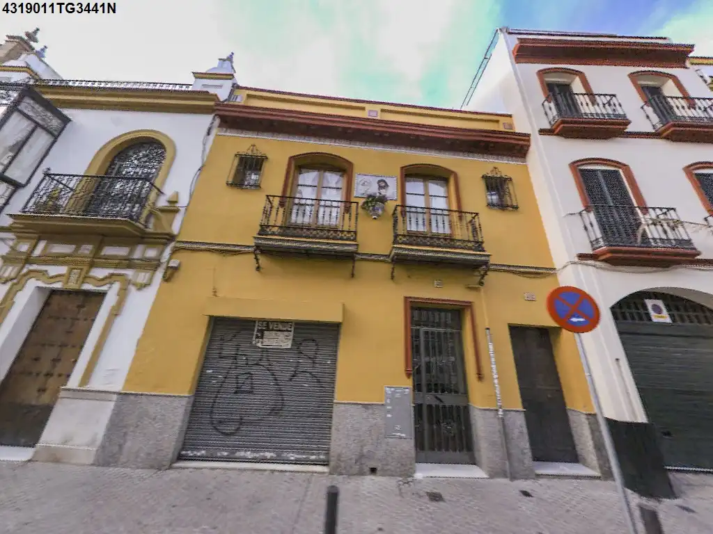 Vista exterior de Casa o chalet en venta en Sevilla
