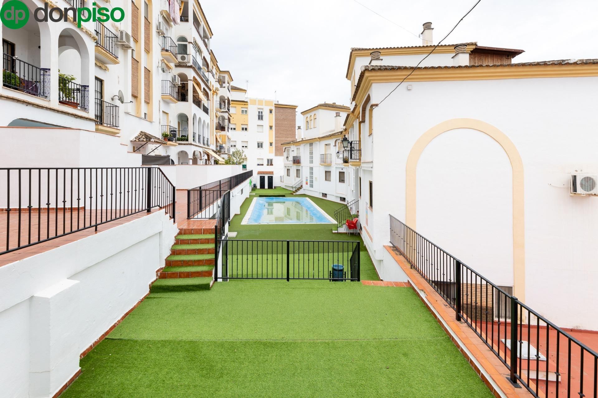 Exterior view of Flat for sale in Cenes de la Vega  with Air Conditioner, Alarm and Community pool