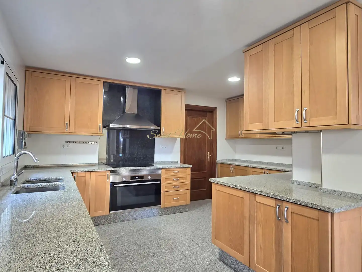 Cocina de Casa o chalet en venta en Vilassar de Dalt con Aire acondicionado, Calefacción y Jardín privado
