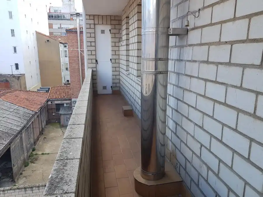 Dúplex amb ascensor en venda a Calle Juan Madrazo, imagen 5