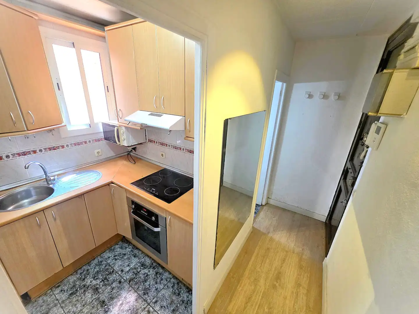 Piso con terraza en venta en Rambla de Badal, imagen 2