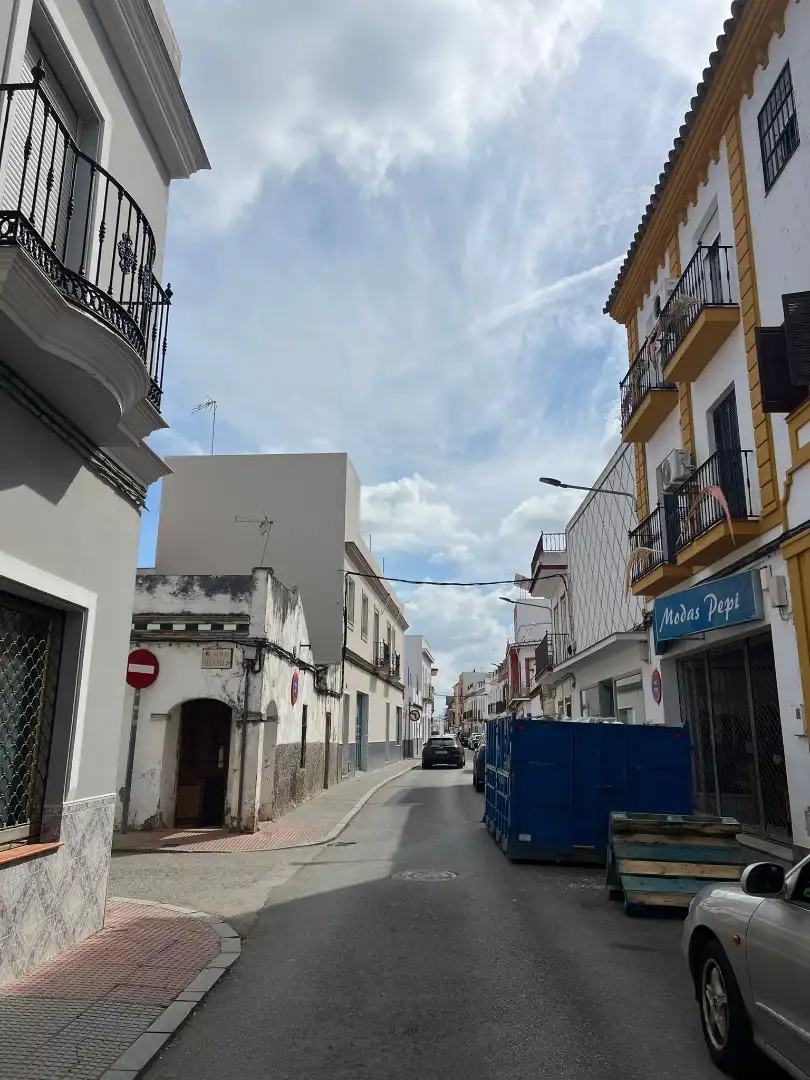 Vista exterior de Piso en venta en Los Palacios y Villafranca con Balcón