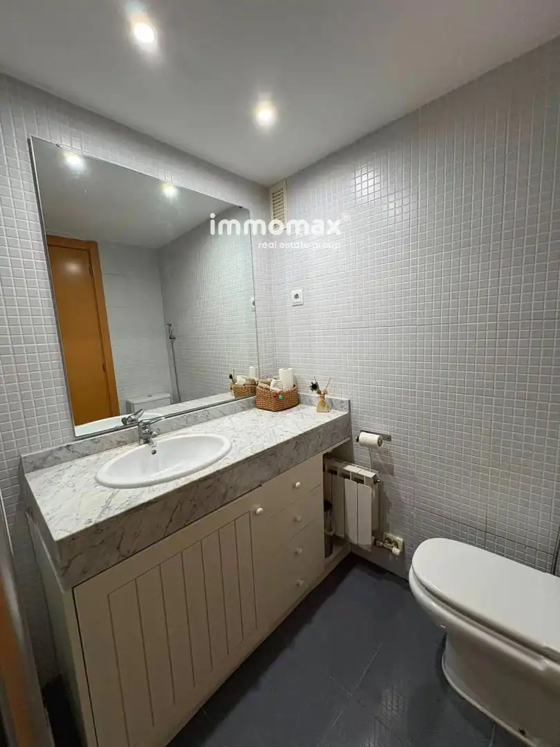 Flat with lift to rent in LAUREA MIRO, imagen 6