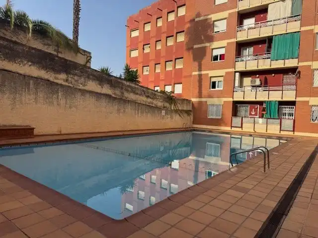 Piscina de Piso en venta en El Masnou con Aire acondicionado, Calefacción y Terraza