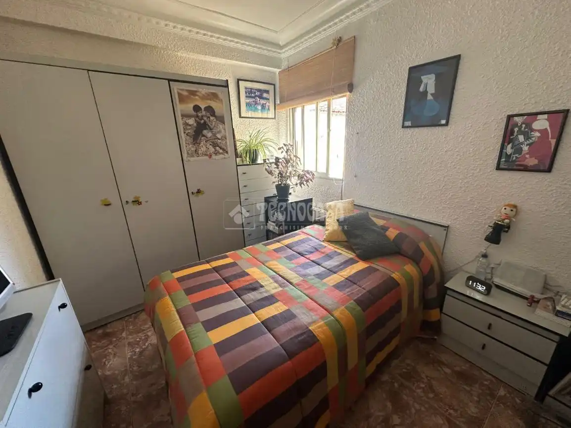 Bedroom of Flat for sale in Zaragoza  with Heating and Balcony