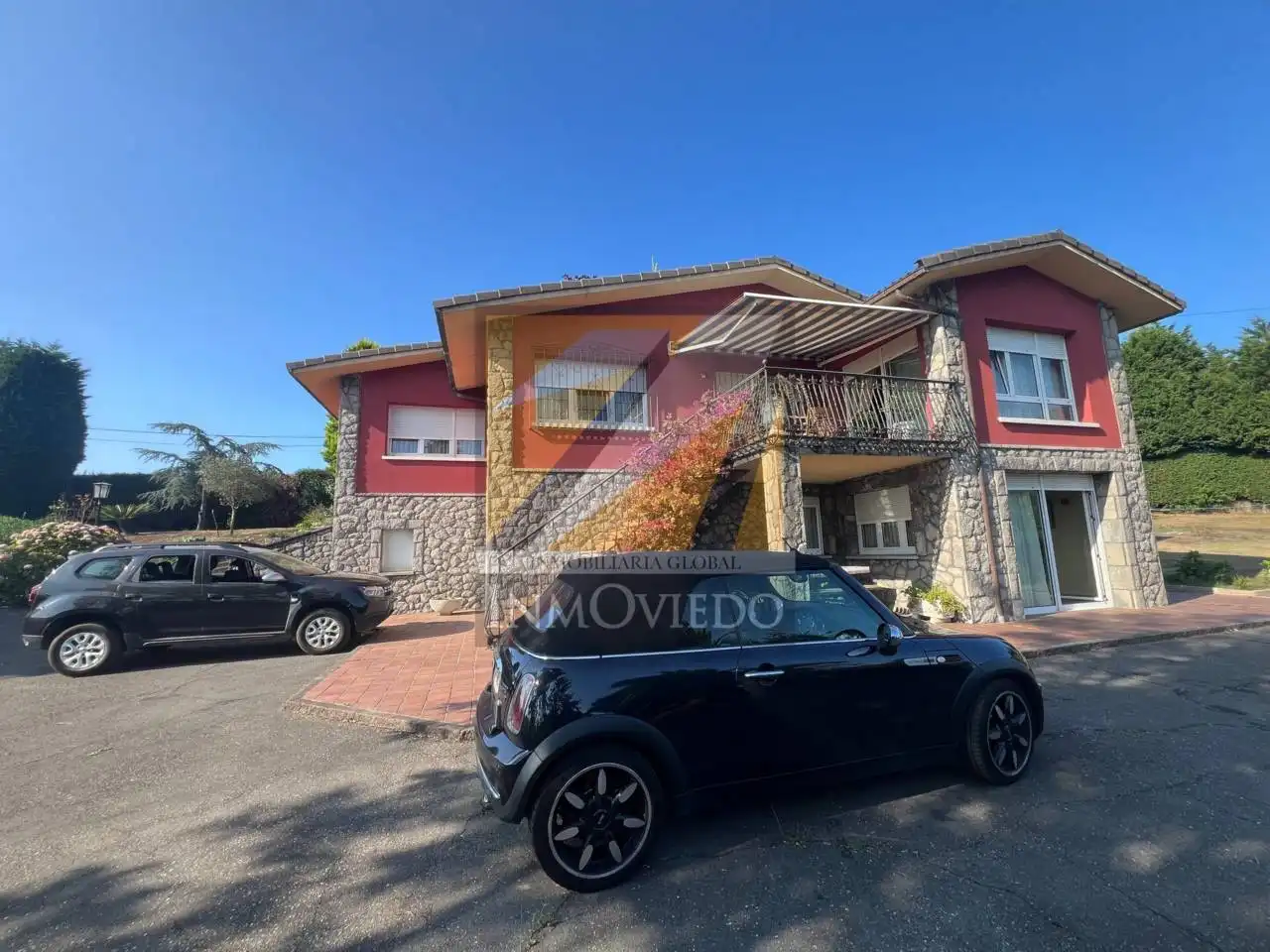 Vista exterior de Casa o xalet en venda en Carreño amb Calefacció, Jardí privat i Parquet