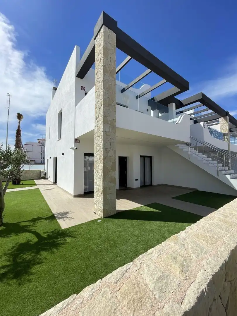 Exterior view of Houses for sale in Orihuela  with Private garden, Terrace and Balcony