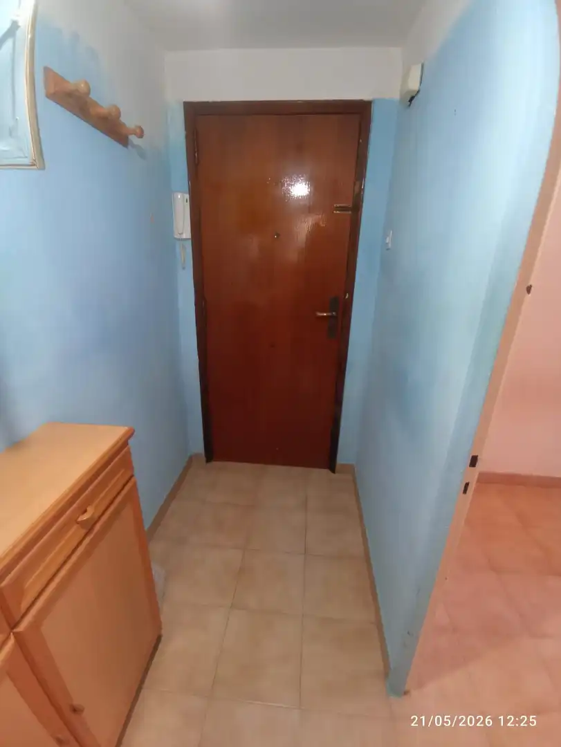 Wohnung zum Verkauf in Berga mit Heizung, Waschmaschine und Balkon