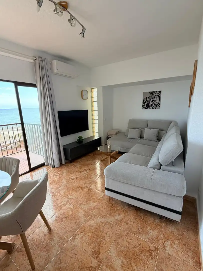 Sala d'estar de Pis en venda en Fuengirola amb Aire condicionat, Calefacció i Balcó