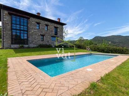 Exterior view of House or chalet for sale in Cangas de Onís  with Heating, Parquet flooring and Terrace