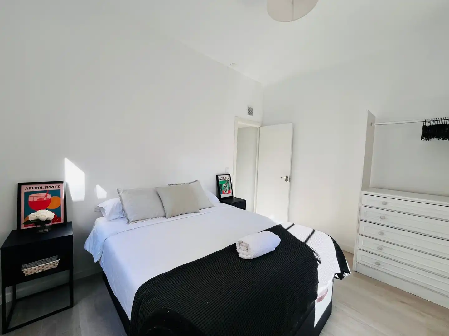 Schlafzimmer von Wohnung zur untervermieten in Madrid mit Klimaanlage, Heizung und Möbliert